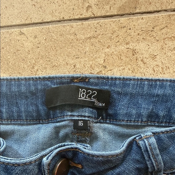 1822 Denim Women's Dark Blue Skinny Jeans - Picture 2 of 3